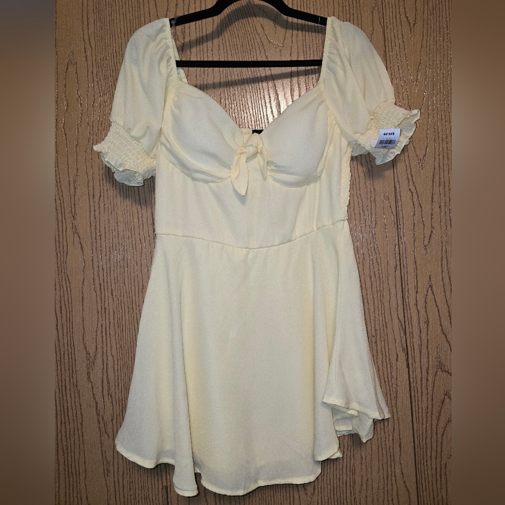 💥4/$25 NWT Fourteen L Cream Puff Sleeve Dress Lined